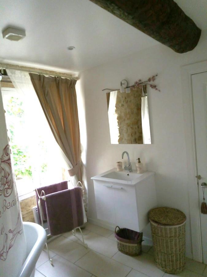 Maison De L'Amour Apartment Chardonnay Assignan Экстерьер фото
